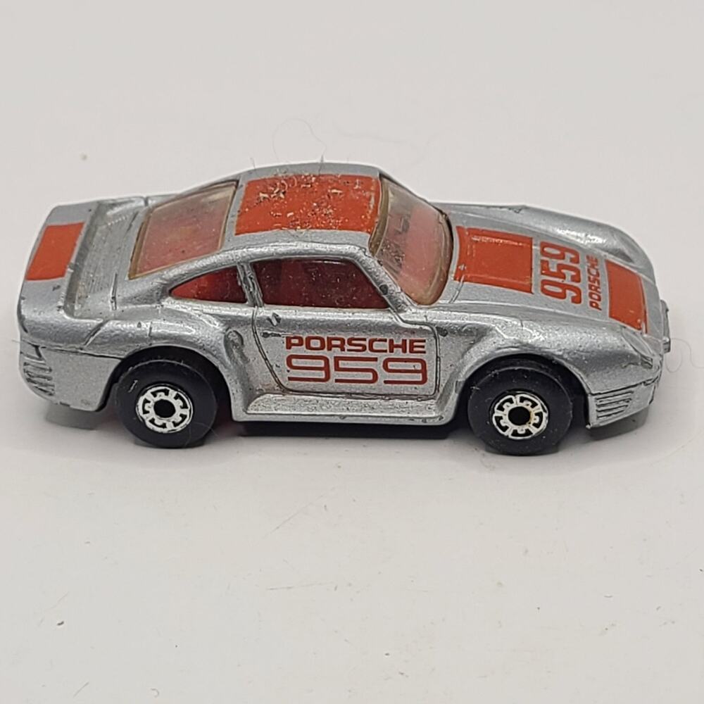 Vintage Matchbox - 1986 - Porsche 959 MB7  used